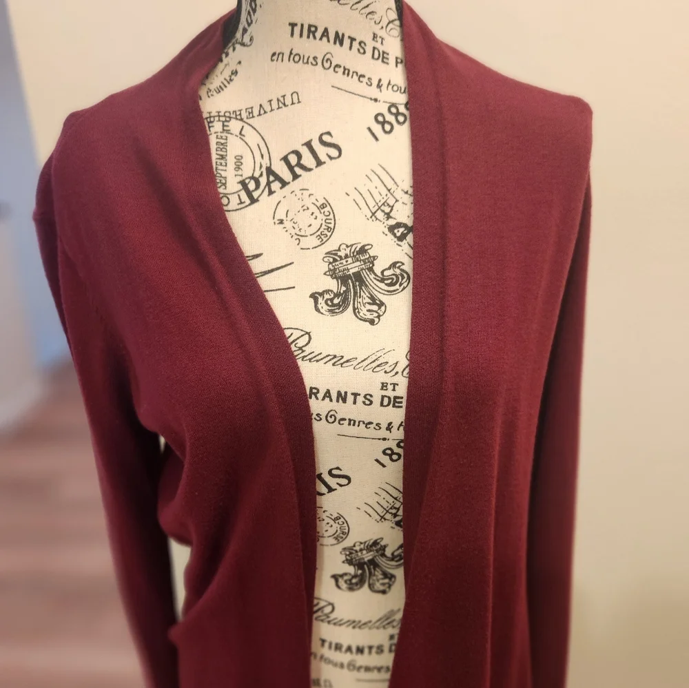 Cyrus size small cardigan - Picture 4 of 6